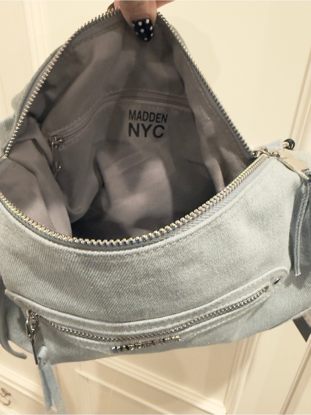 🩵 Madden NYC Denim Chambray Light Blue Grommet Shoulder Bag - New! - Picture 5 of 13
